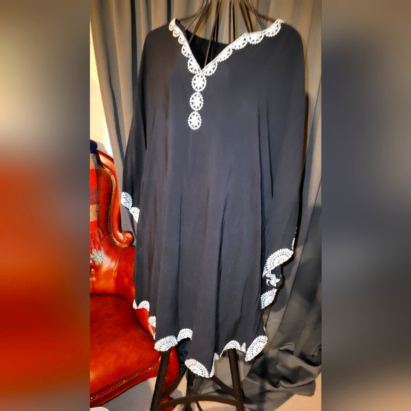 Tunic - Picture 1 of 1